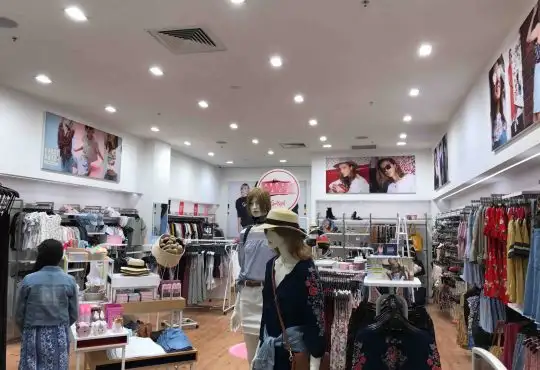 Sportsgirl Cranbourne 1